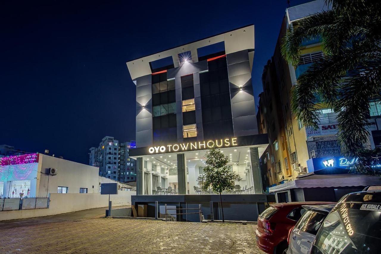 Oyo Townhouse 048 Hadapsar Hotel Phursungi Exterior photo
